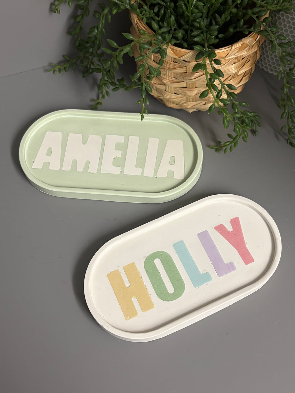 Medium Jesmonite catchall tray for glasses, keys or jewellery.