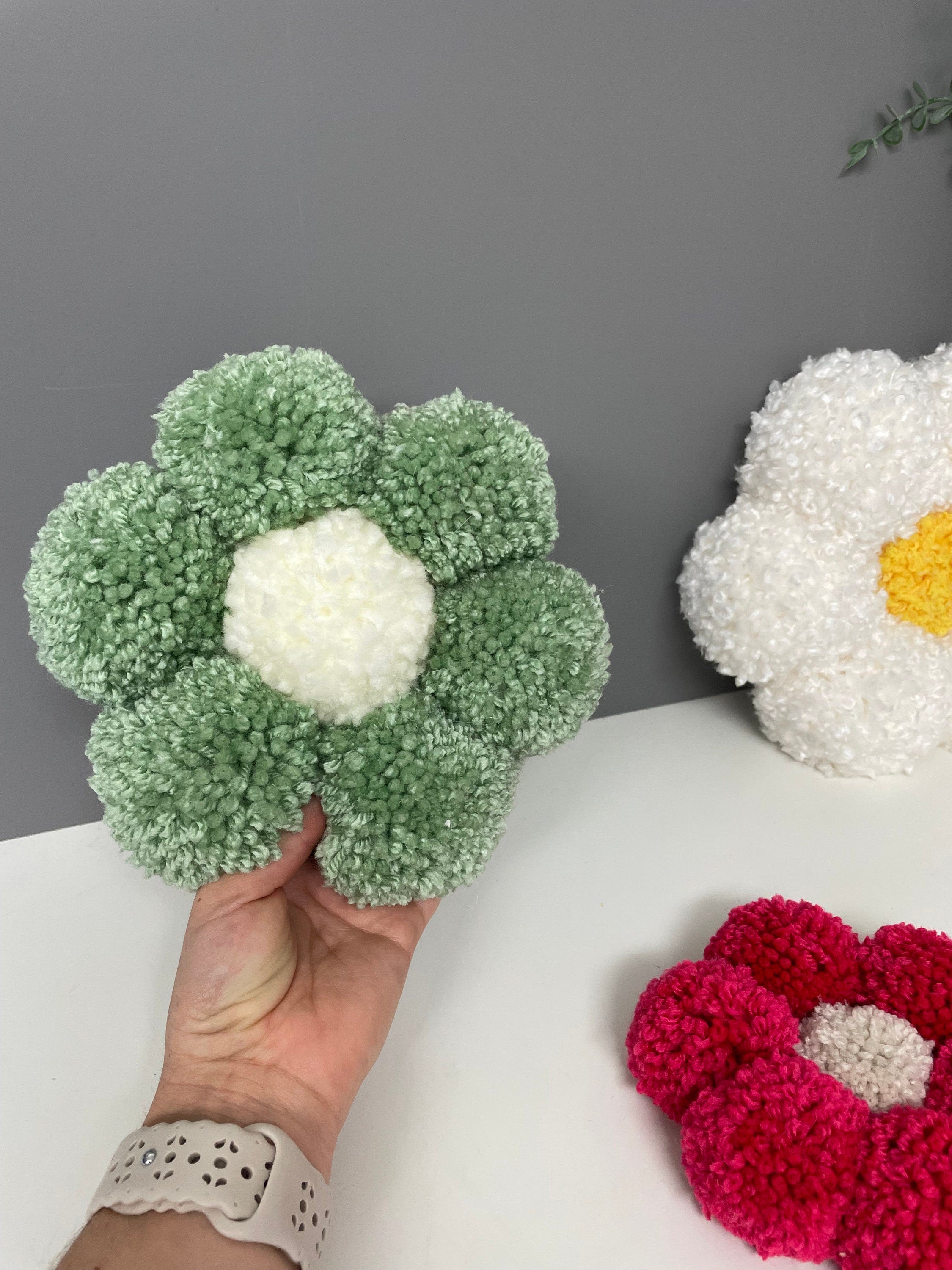 Pom Pom flower, daisy, flower wall hanging, nursery decor, playroom