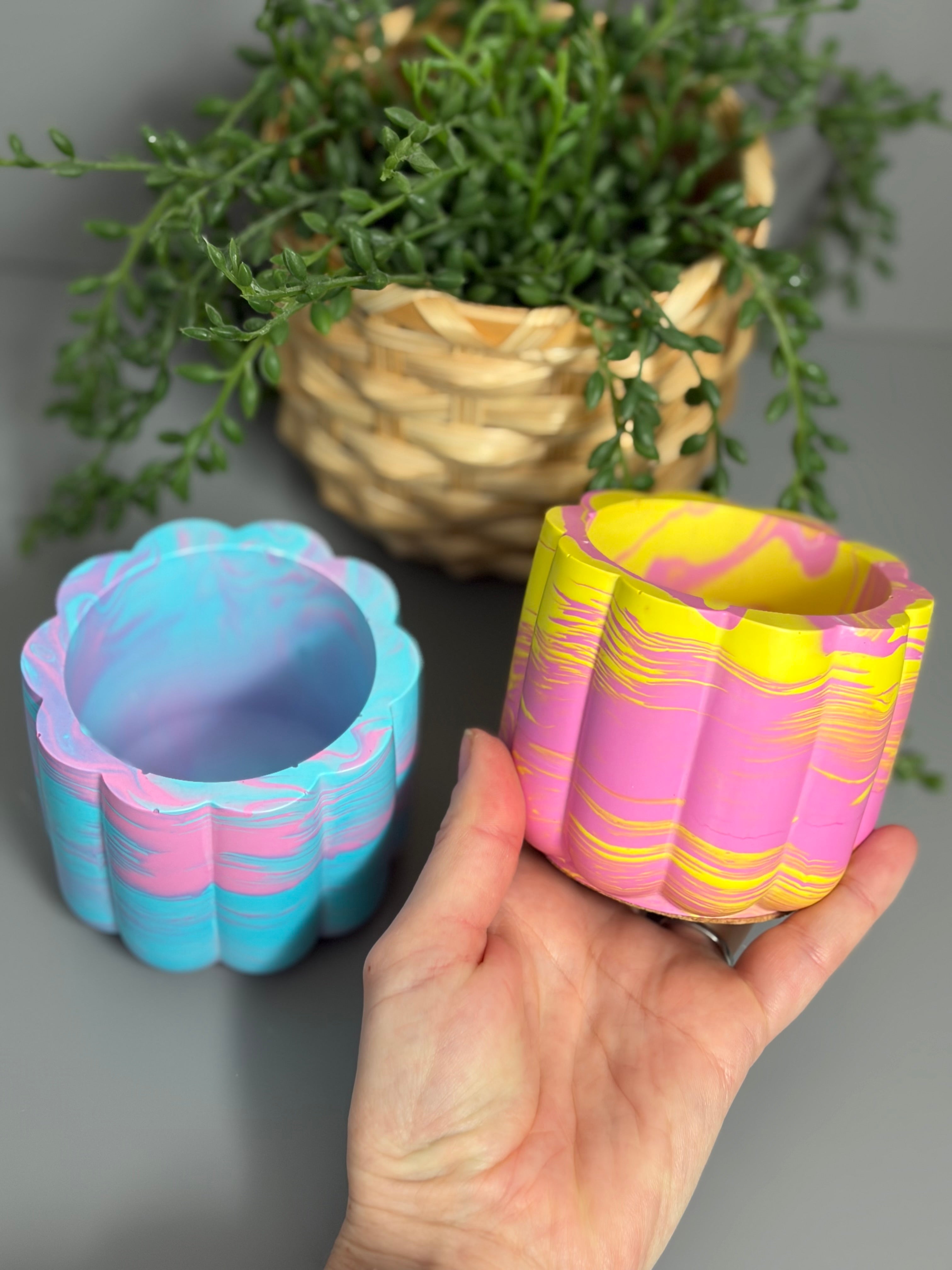 Jesmonite Small plant pot, storage pot.