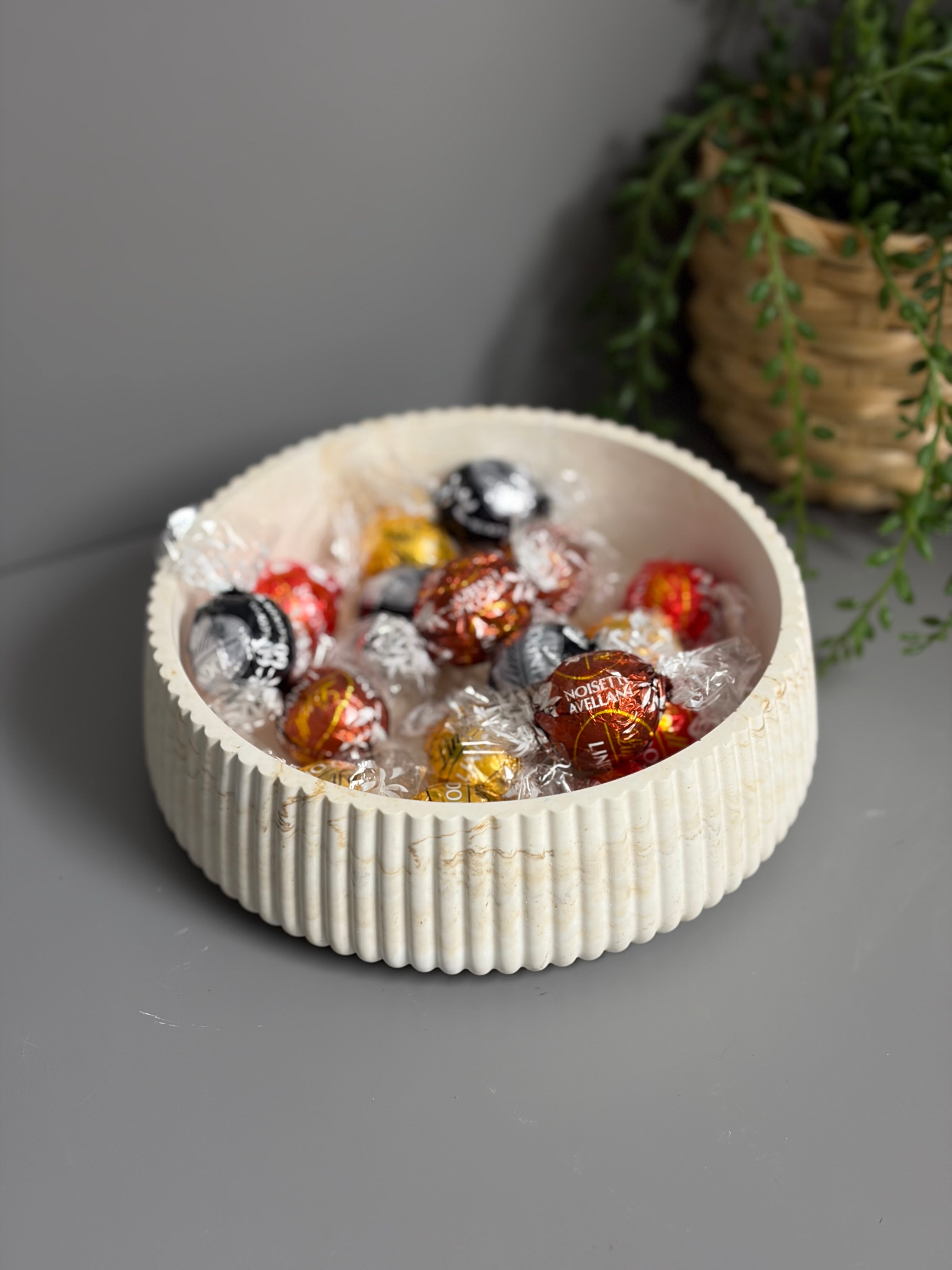 Round decorative Jesmonite bowl, neutral home decor, ridged bowl