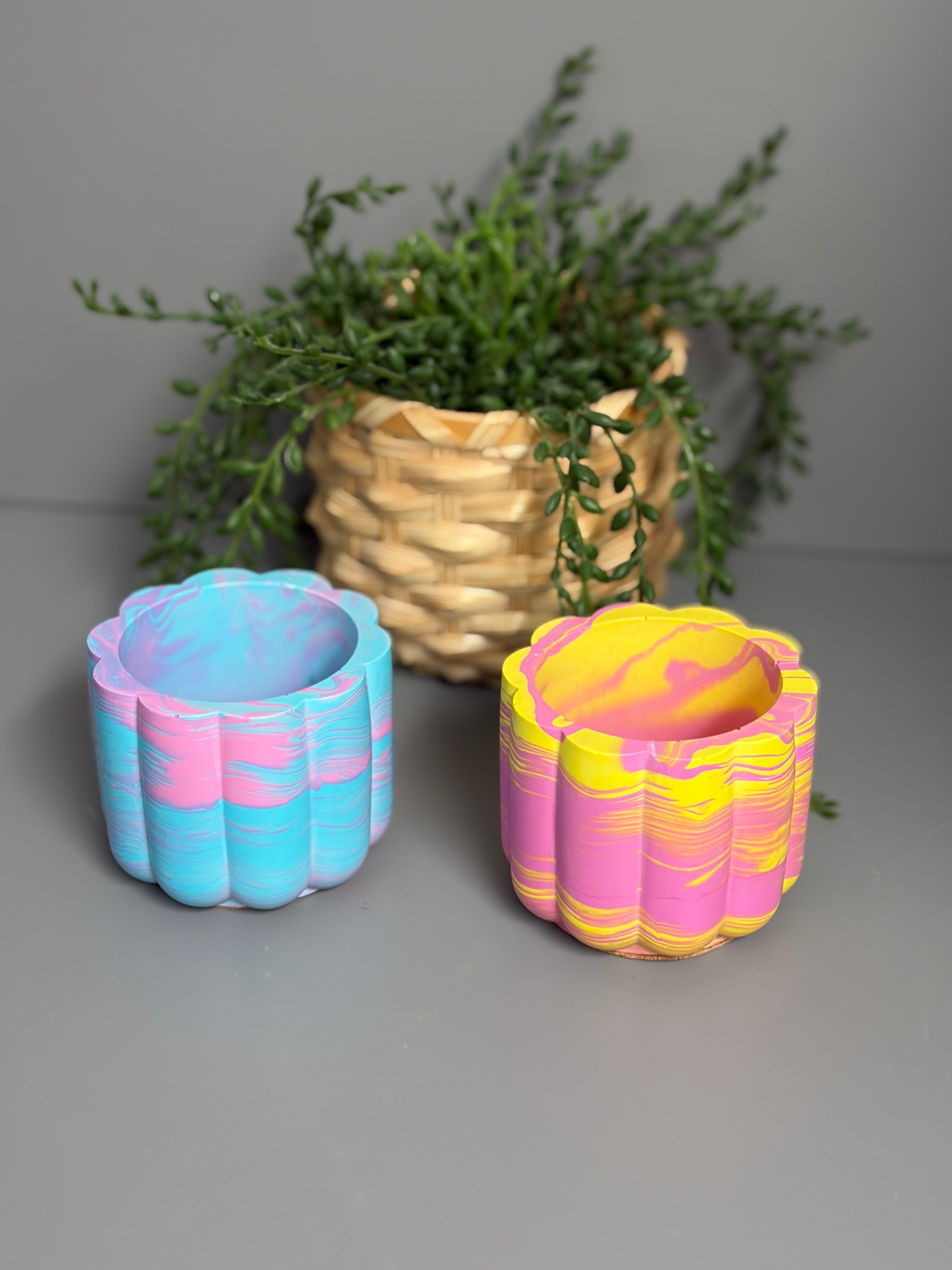 Jesmonite Small plant pot, storage pot.