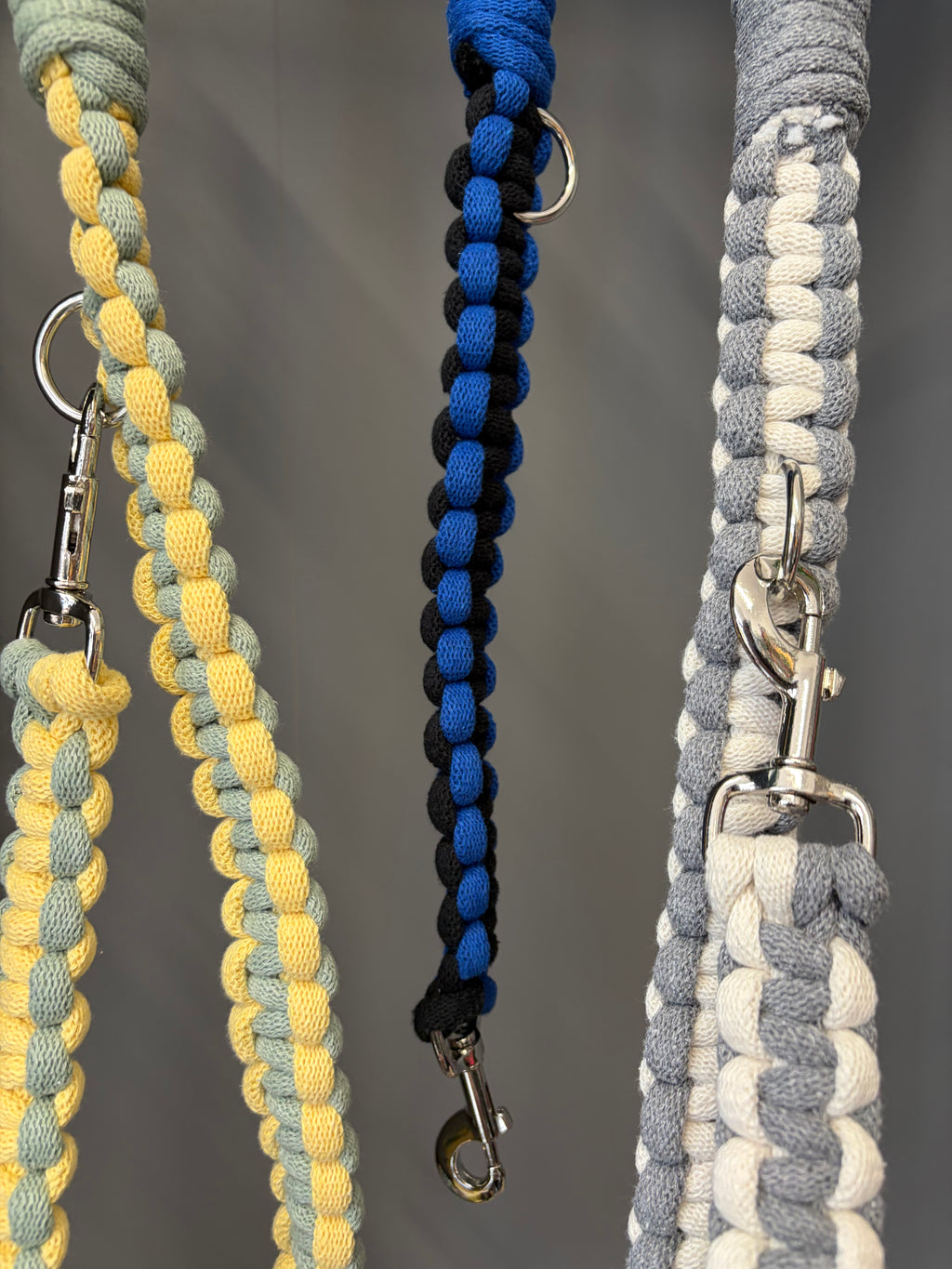 Chunky macrame dog lead