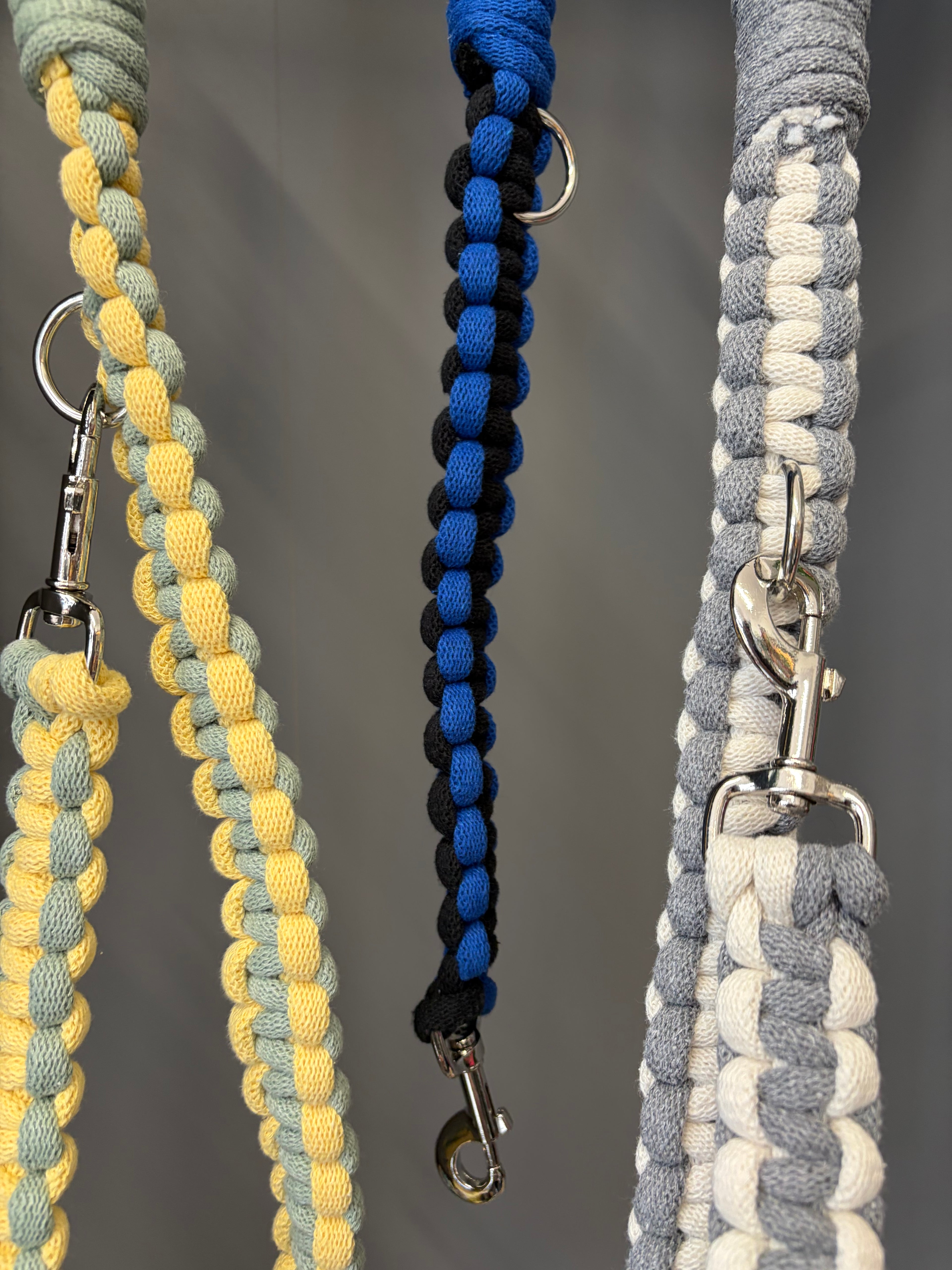 Chunky macrame dog lead