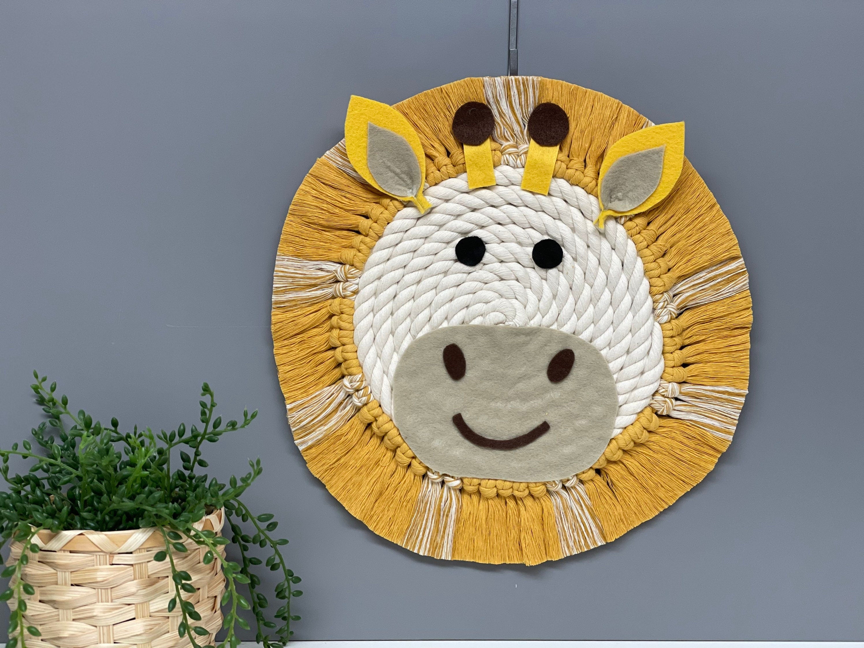Macrame rope Giraffe, jungle wall decor, rope animal face, nursery decor, playroom