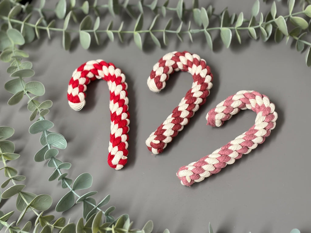 Christmas macrame candy cane decorations, candy cane baubles, macrame decorations.