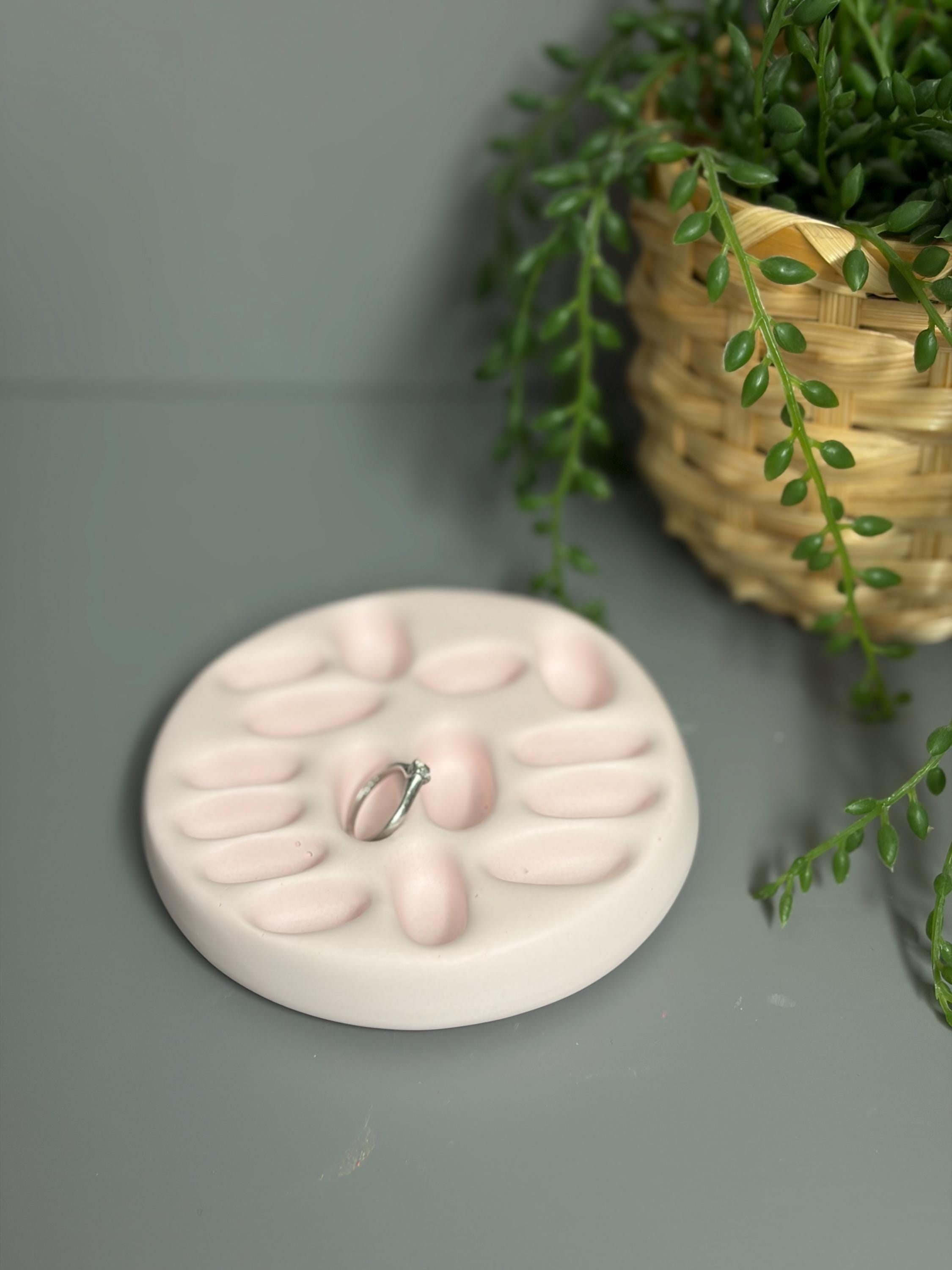 Handmade Jesmonite ring holder, jewellery tray.