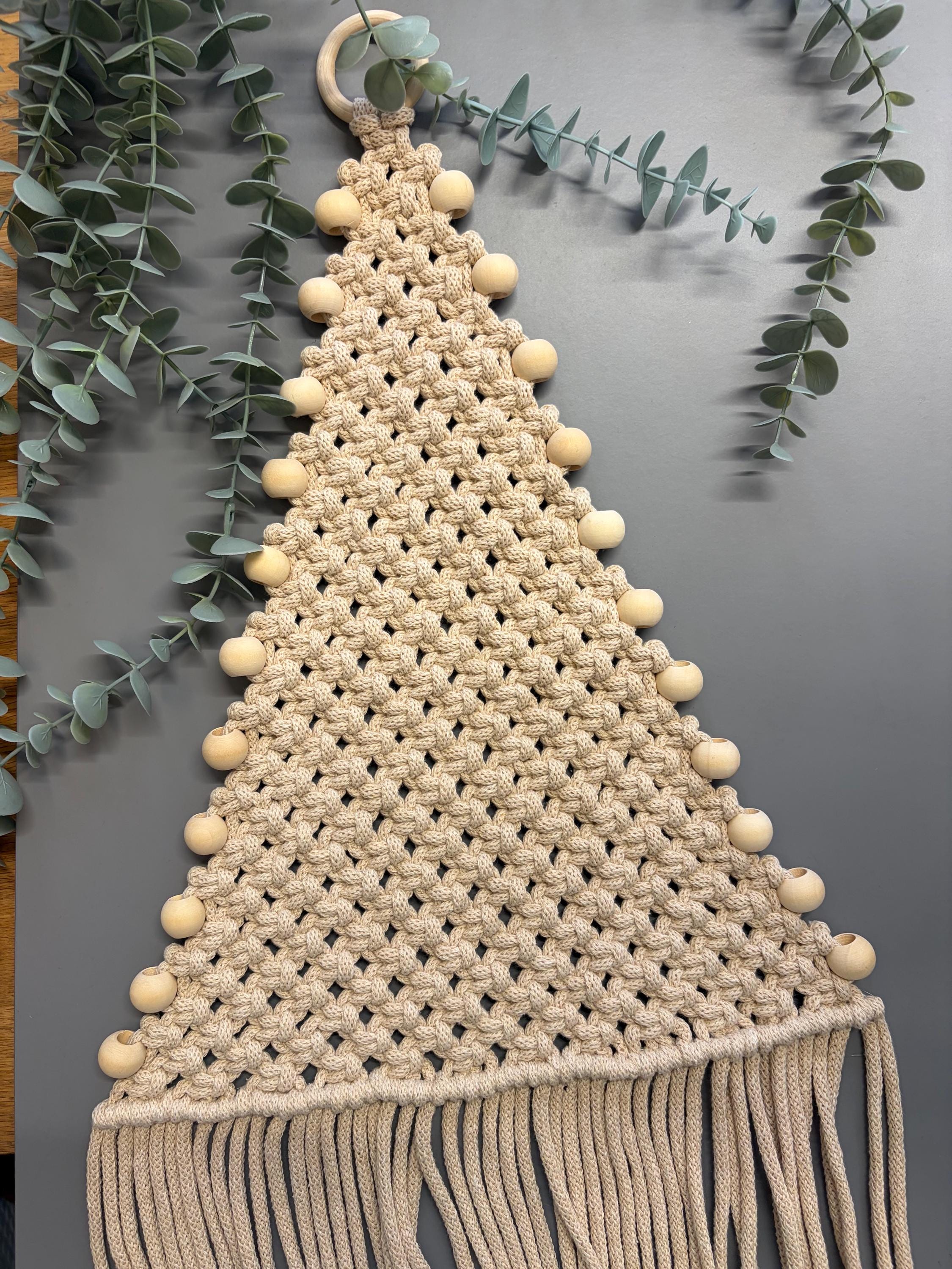Macrame Christmas Tree wall hanging, Christmas decoration.