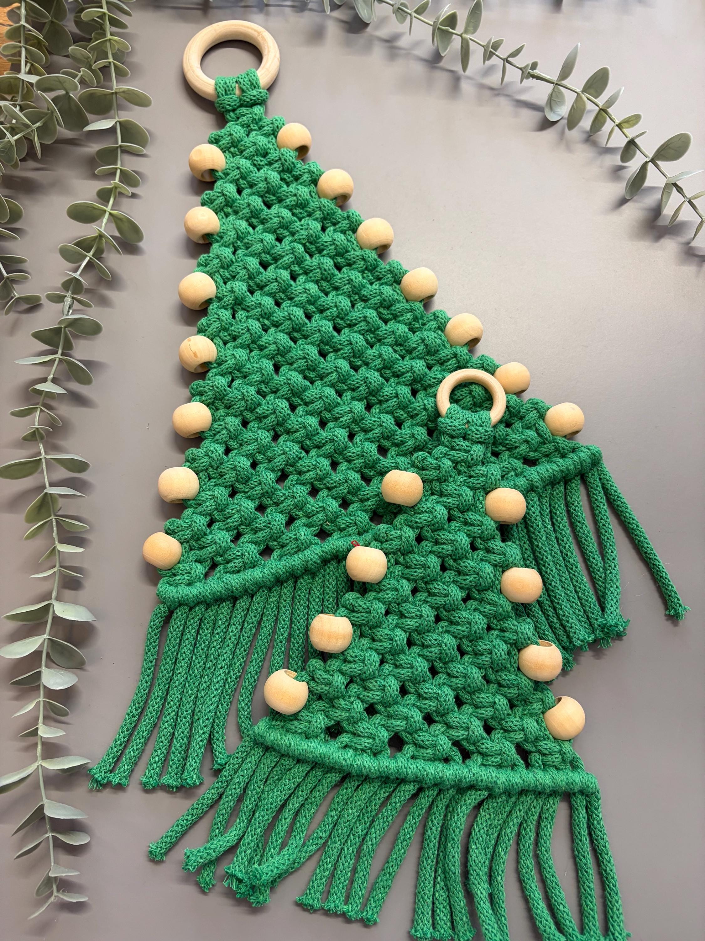 Macrame Christmas Tree wall hanging, Christmas decoration.