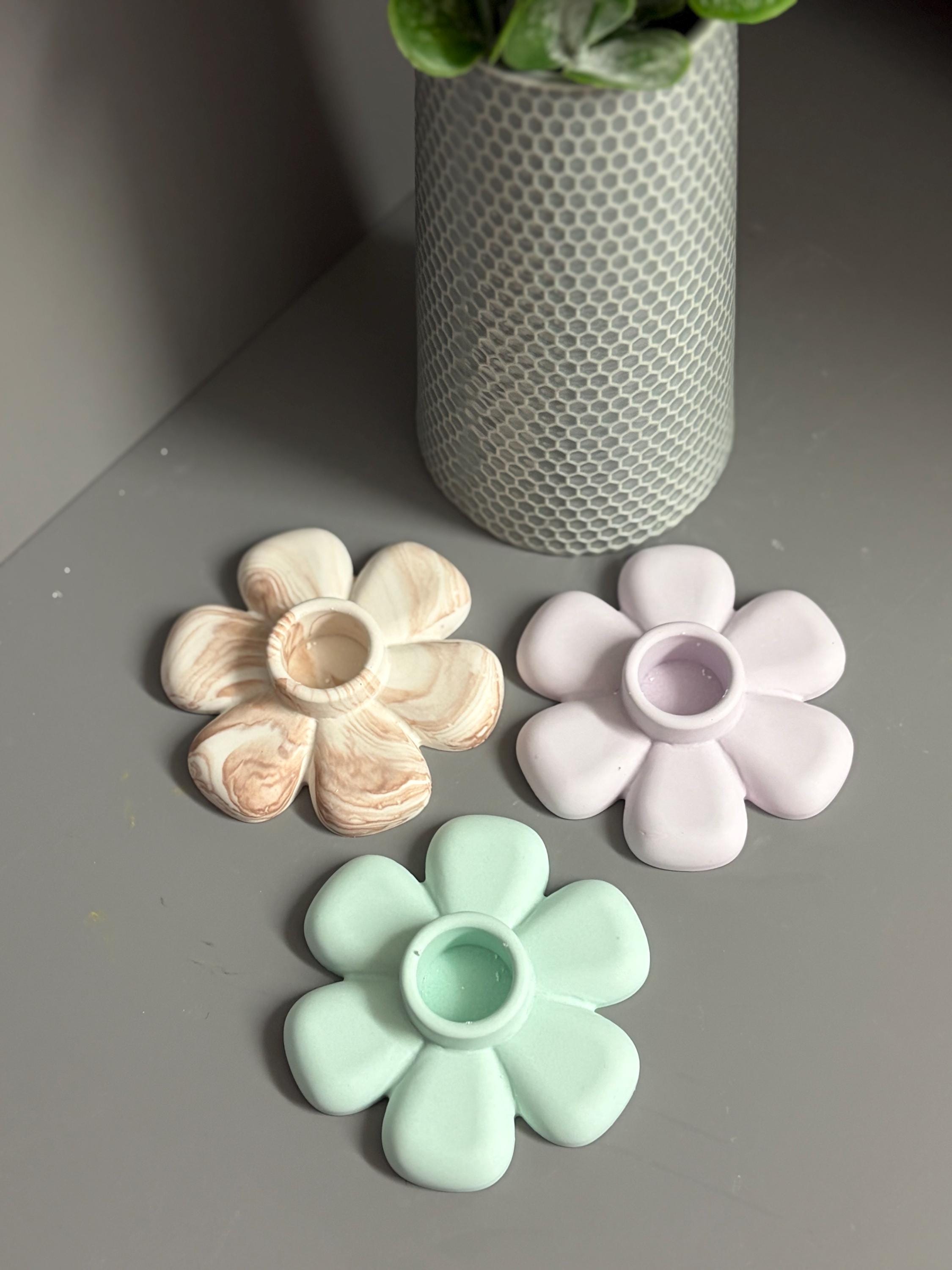 Jesmonite Flower candle holder.