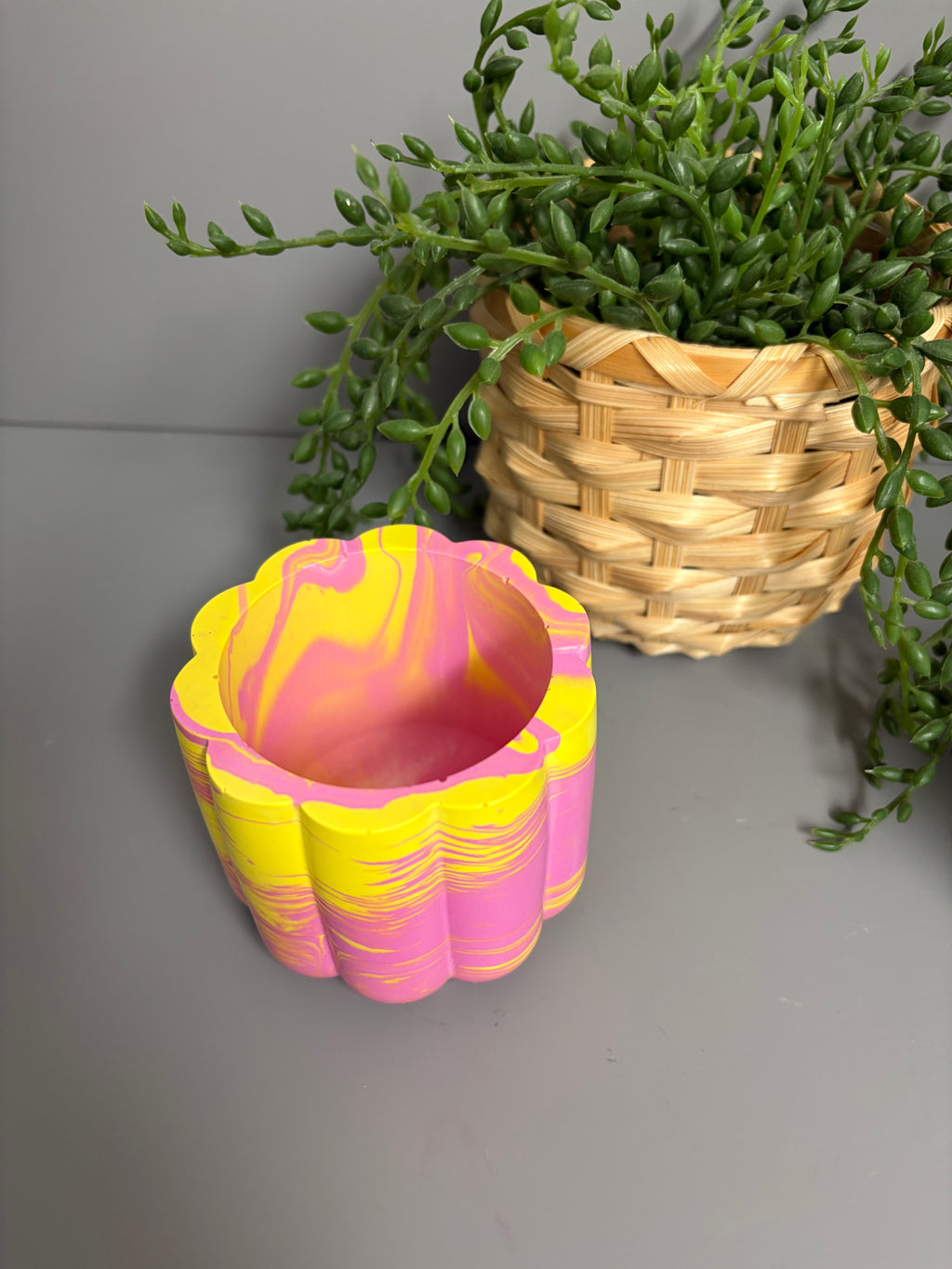 Jesmonite Small plant pot, storage pot.