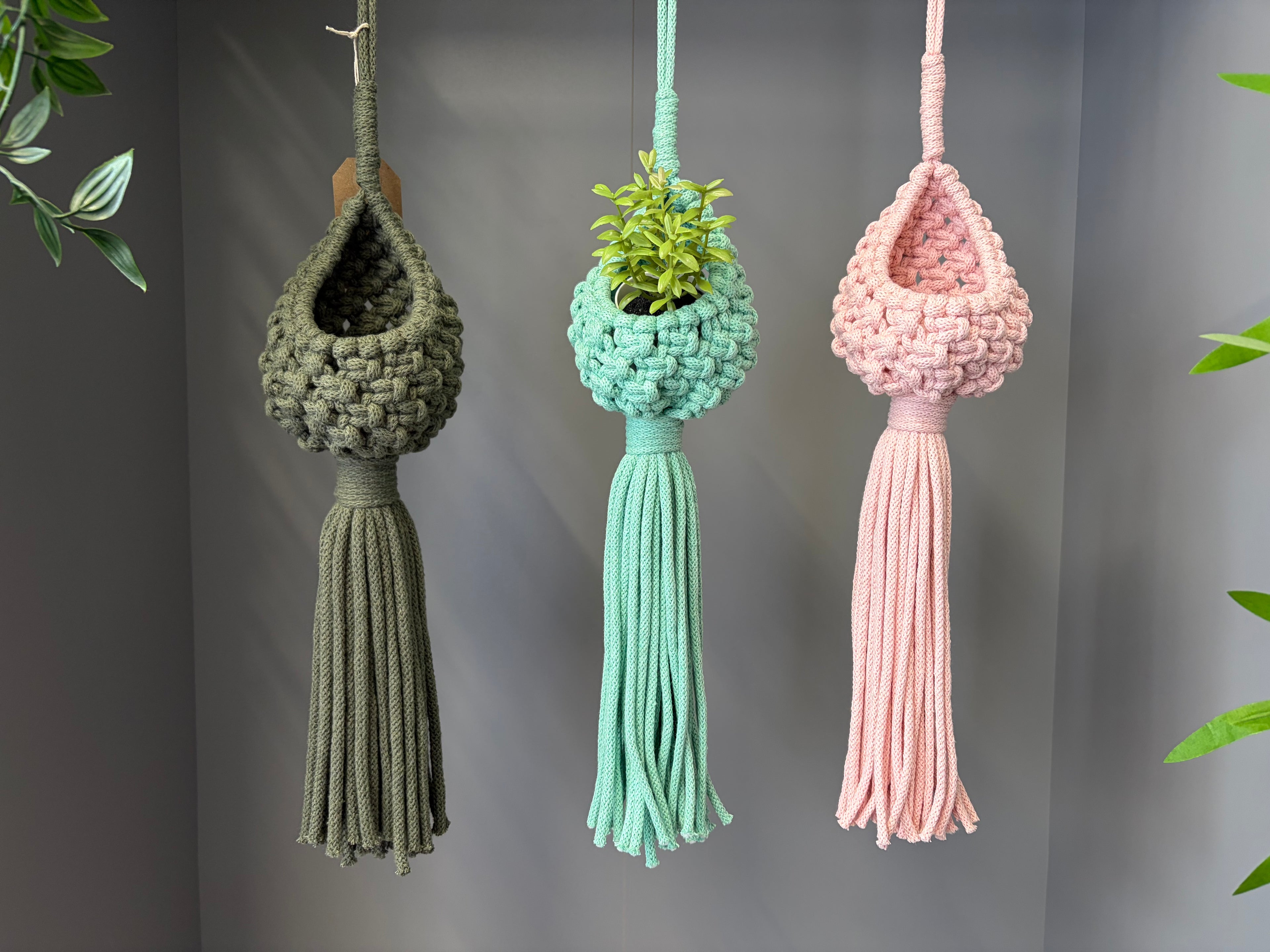 Macrame plant hanger pod Kit, craft Kit.