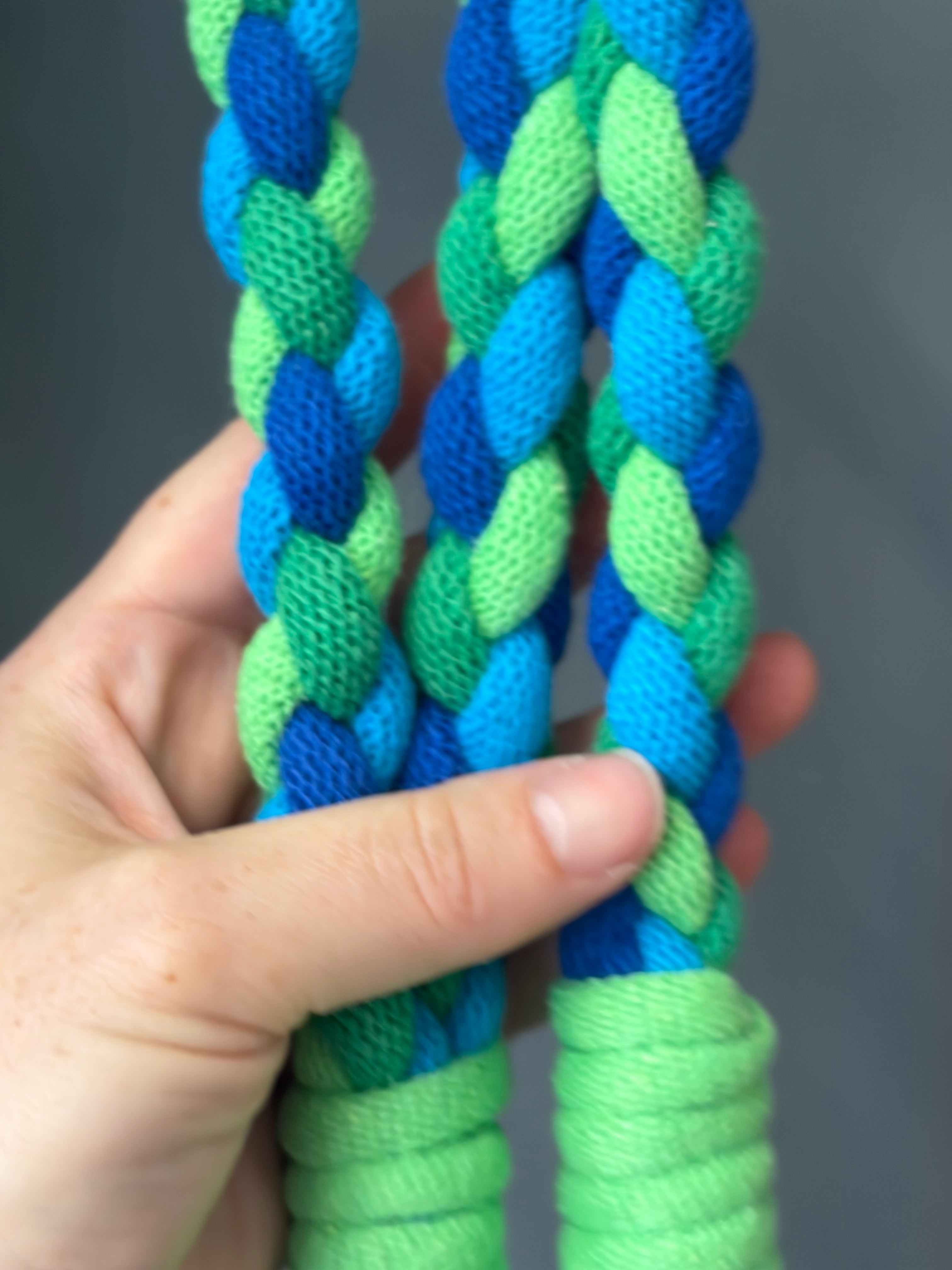 Chunky braided macrame dog lead