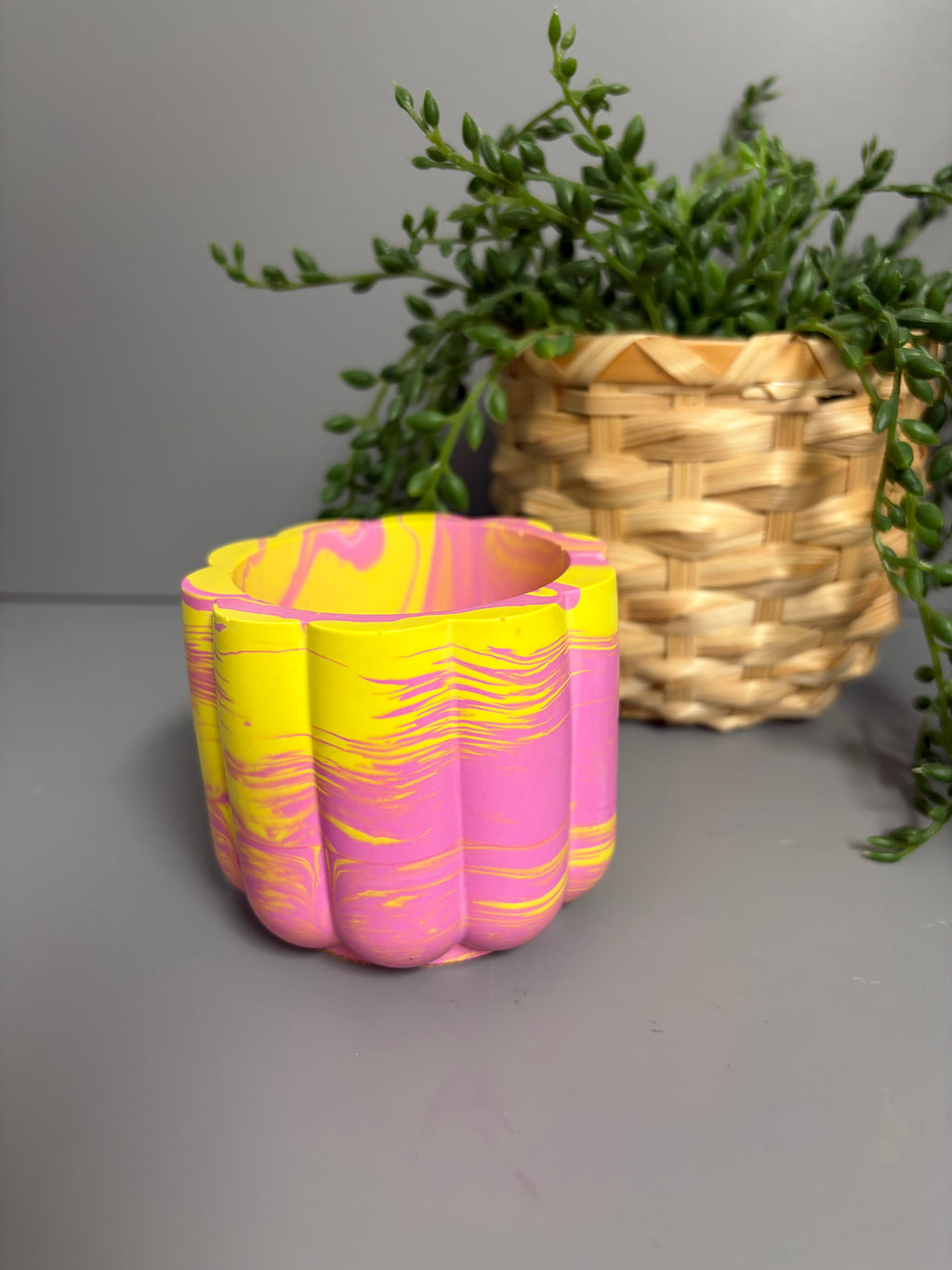 Jesmonite Small plant pot, storage pot.