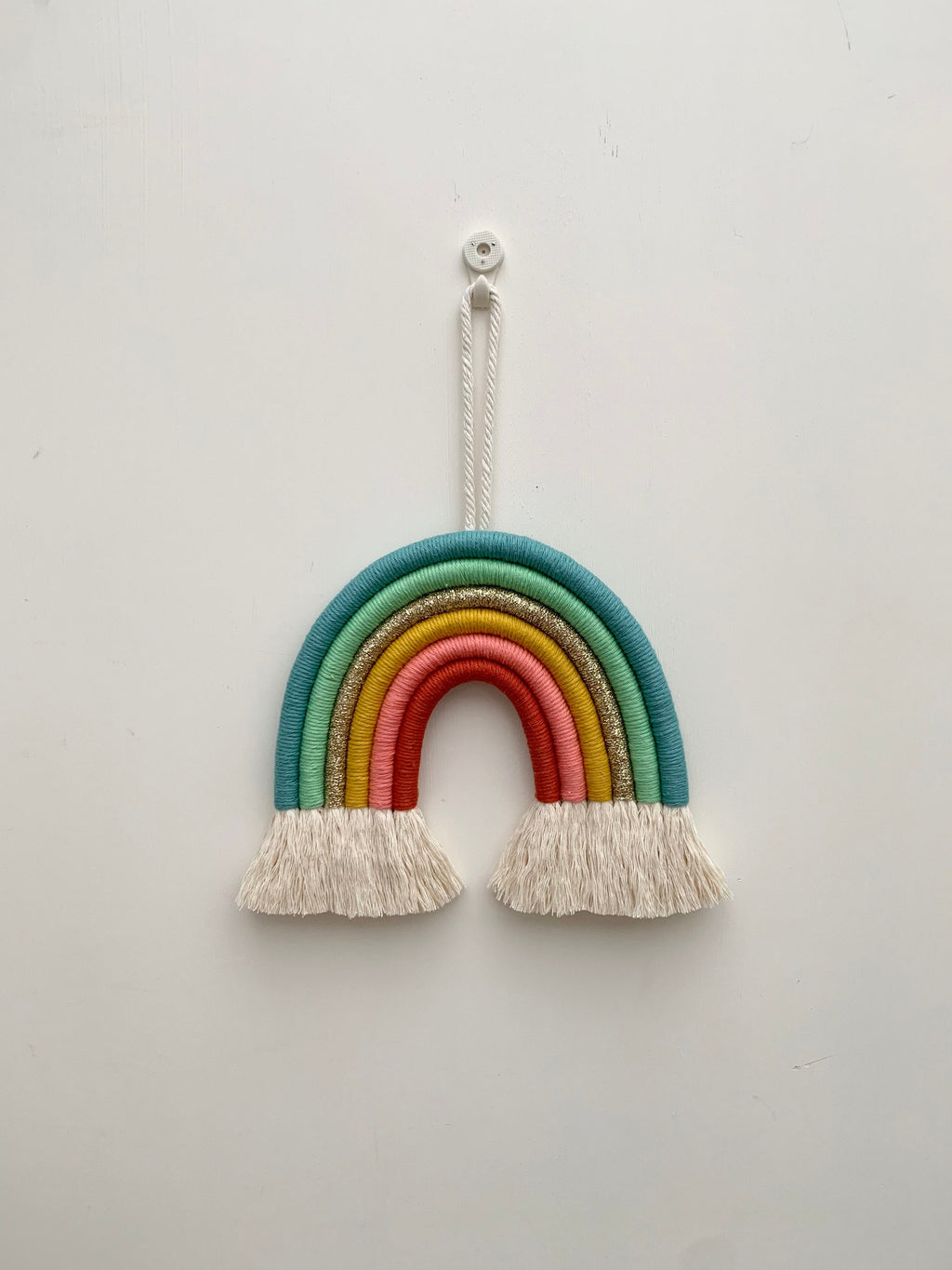 Macrame rainbow wall hanging - fibre art - macrame - rainbow - nursery decor.