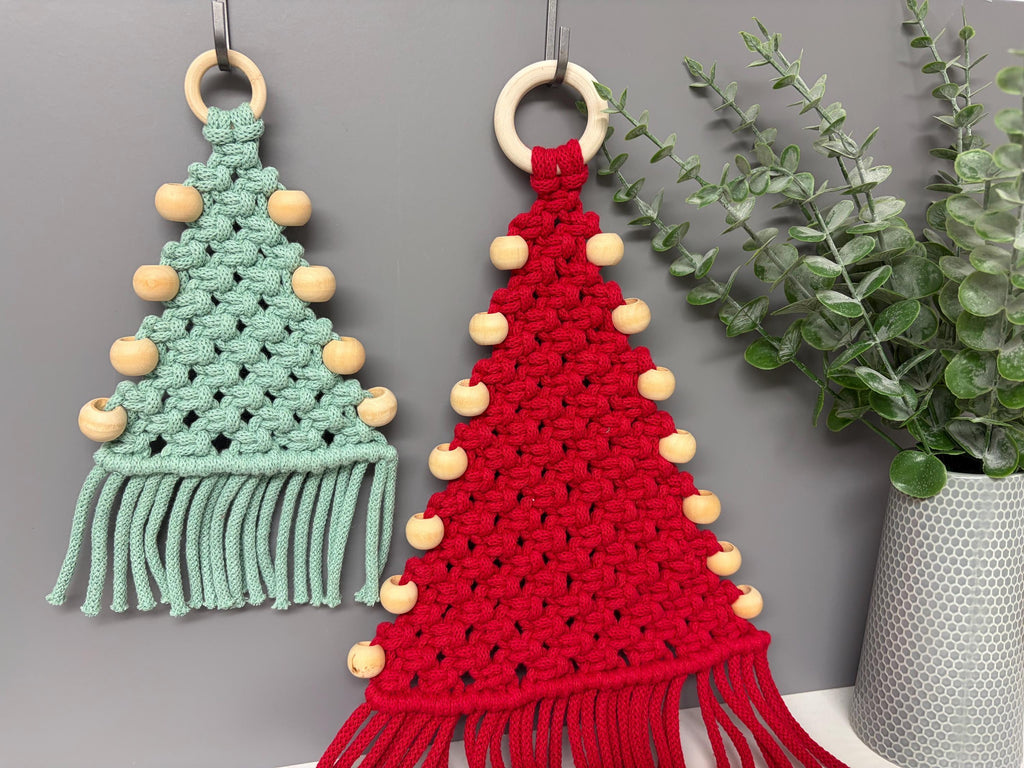 Macrame Christmas Tree wall hanging, Christmas decoration.