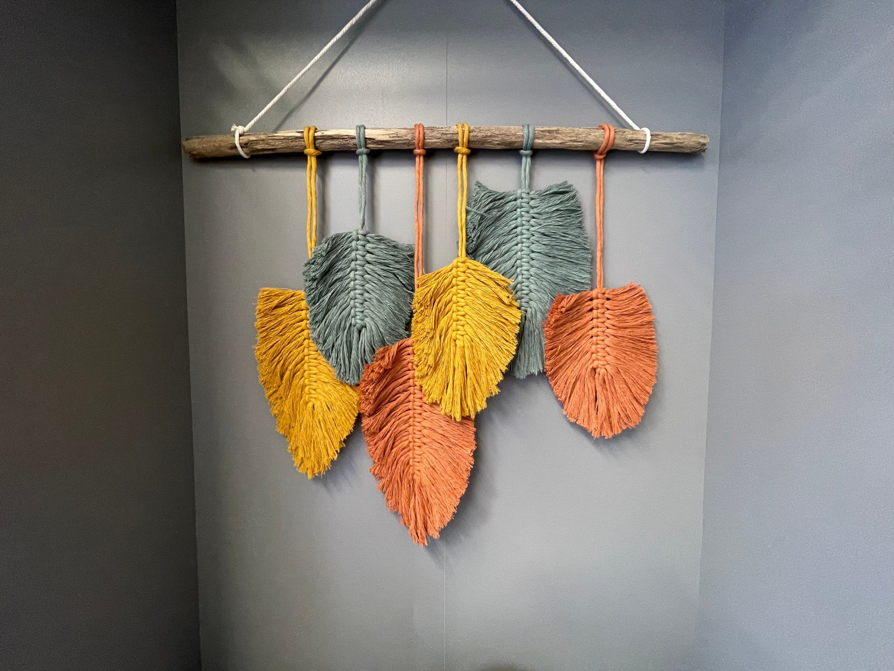 Macrame feather wall hanging - macrame wall hanging - home decor.